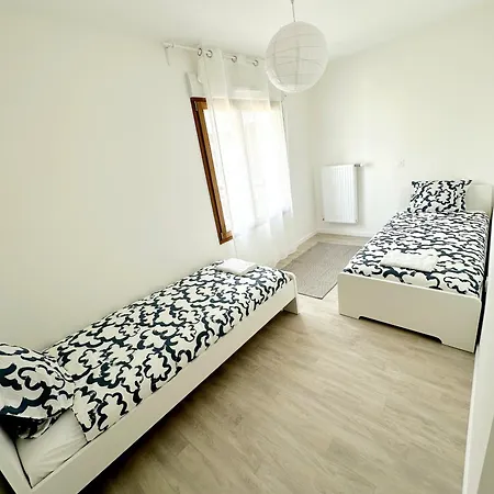 Apartment F3 Le Prague A 5 Minutes De Disneyland Montevrain